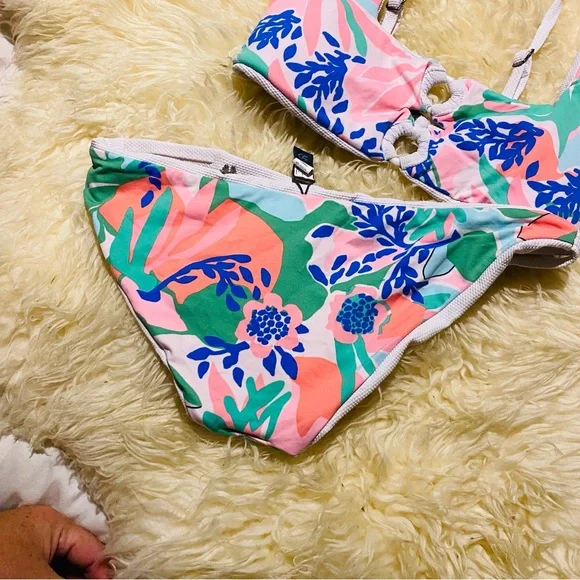 Maaji Serenity tropical bikini set S/M reversible white swimsuit set - Picture 5 of 14